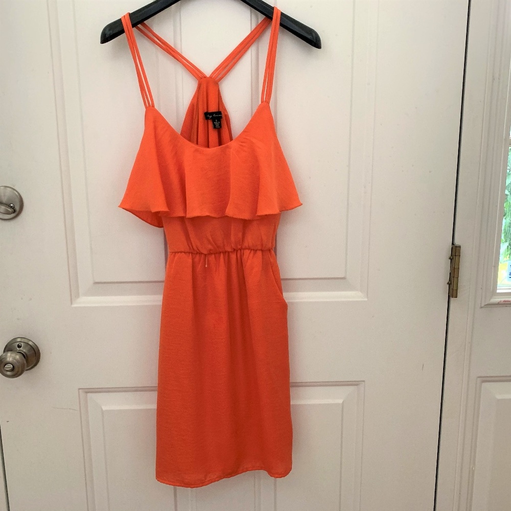 Modcloth small S City Triangles Orange dress